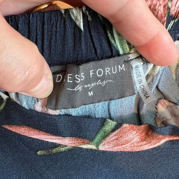 Dark Romance Coastal Feminjne Faux Wrap High Low Floral Skirt MEDIUM Black - Picture 7 of 10